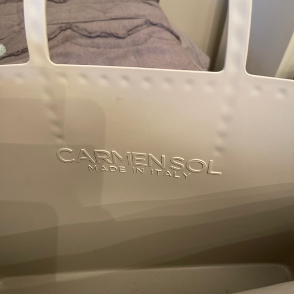 ⭐️⭐️ Carmen Sol Plastic Tote⭐️⭐️ - Picture 6 of 6
